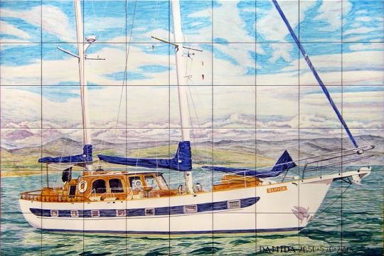 Velero Damida, cerca de la costa