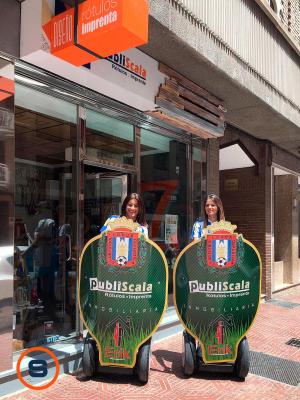 promoción en segways del partido por el ascenso a 2 b de Lorca Deportiva. scalaimagen.com