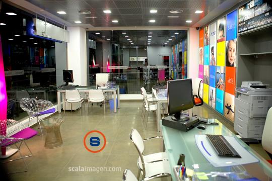 Decoración oficina de correduría de seguros en Aguilas, Murcia