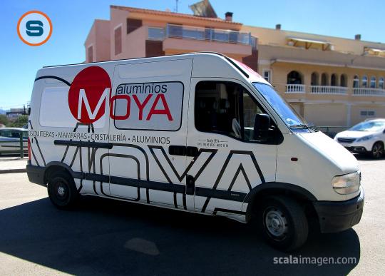 Furgón comercial rotulado. Moya Aluminios, Lorca. scalaimagen.com