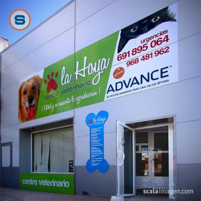 Rotulación de clinica veterinaria en La Hoya, Lorca. scalaimagen.com