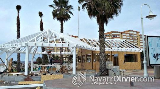 Instalación de chiringuito en Algarrobos Costa, Málaga