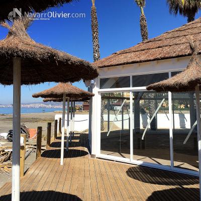 Terraza de chiringuito fijo ubicado en Málaga