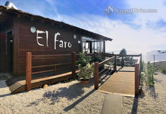 Restaurante construido en madera para exterior en Villaricos, Almería