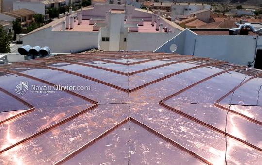 Aplicación de cobre en cúpula váida. navarrolivier.com Almería